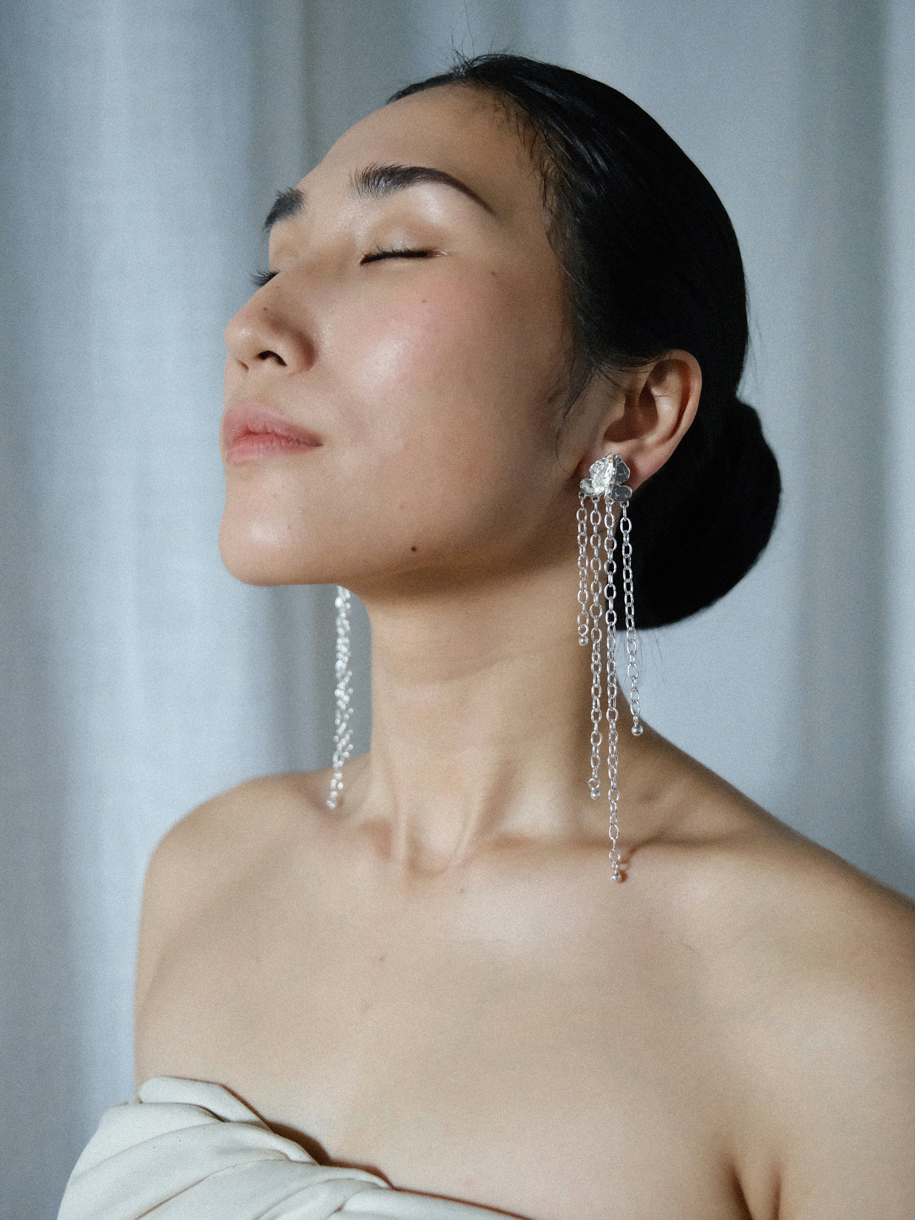 Long Dok Rak Chain Earrings