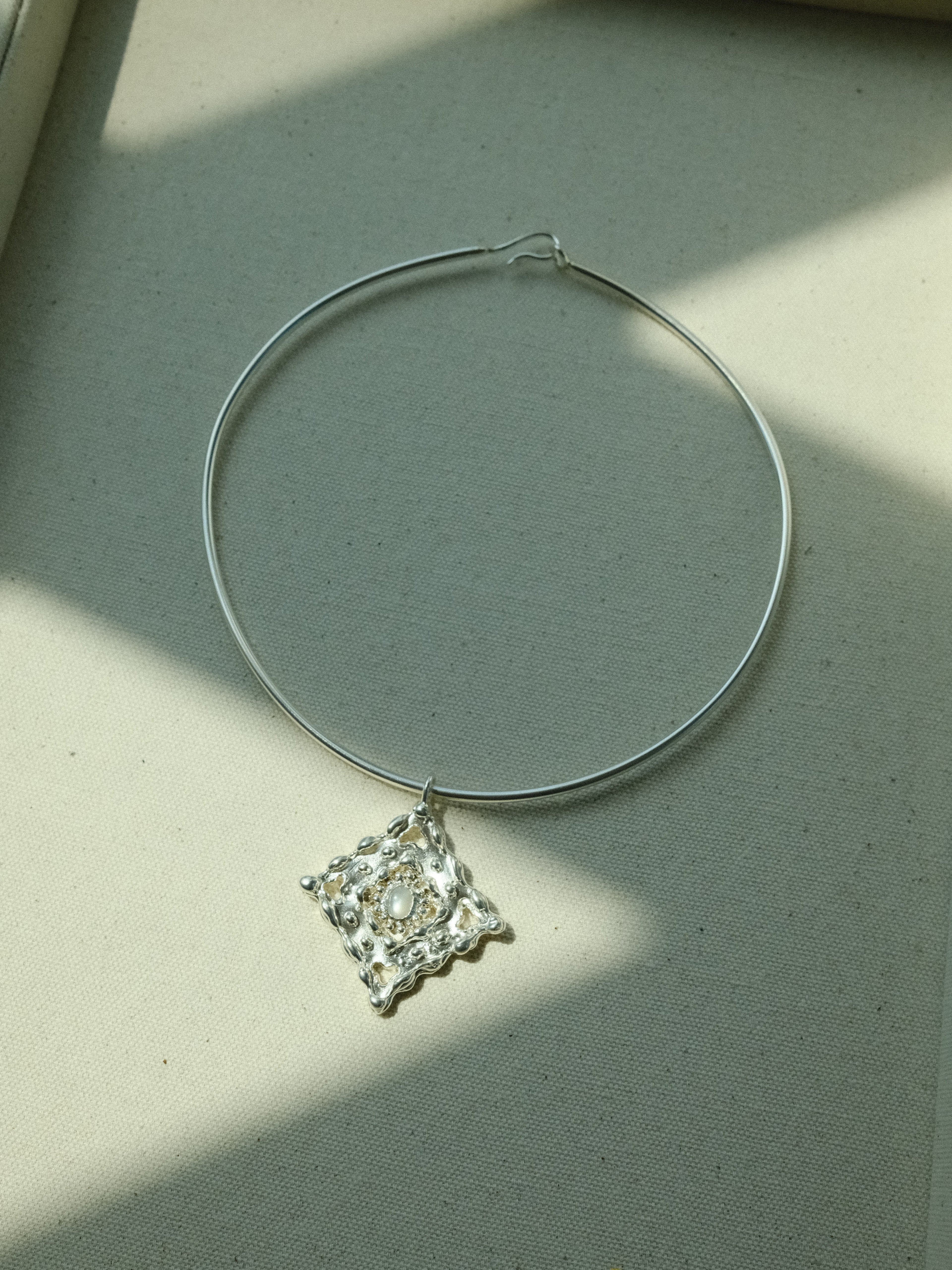 Moonstone Pendant Collar