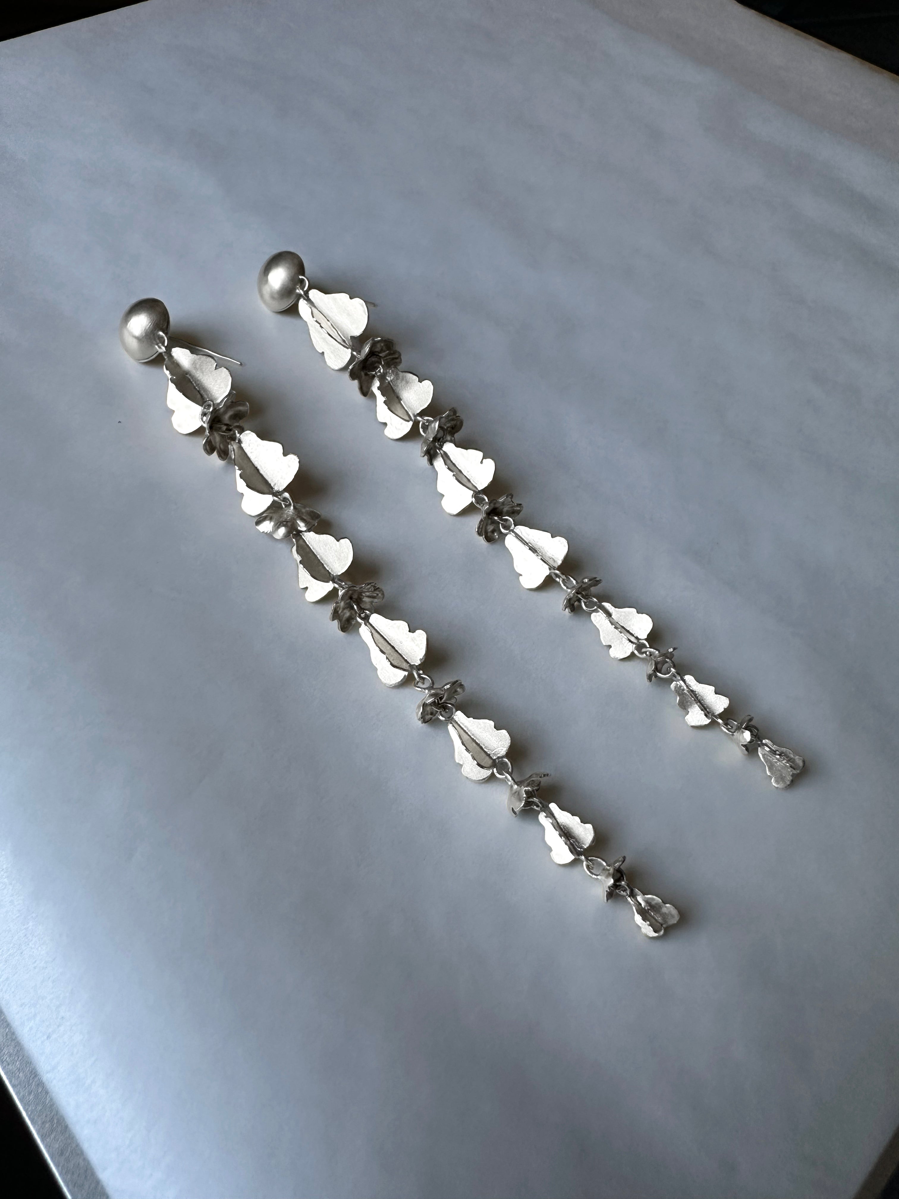 Dok Rak Drop Earrings