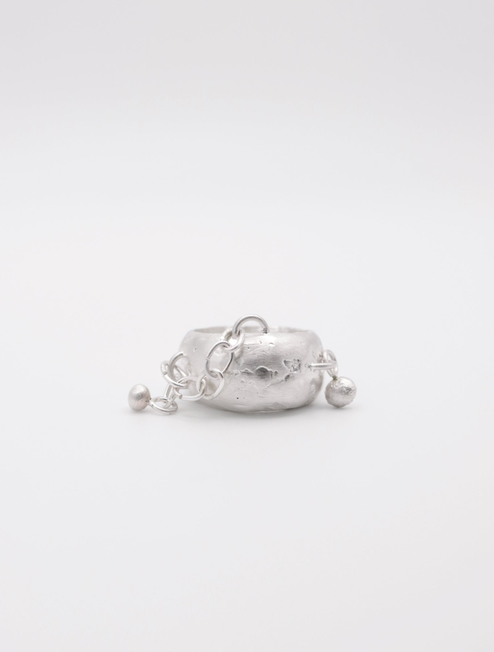 Chunky Dangle Ring