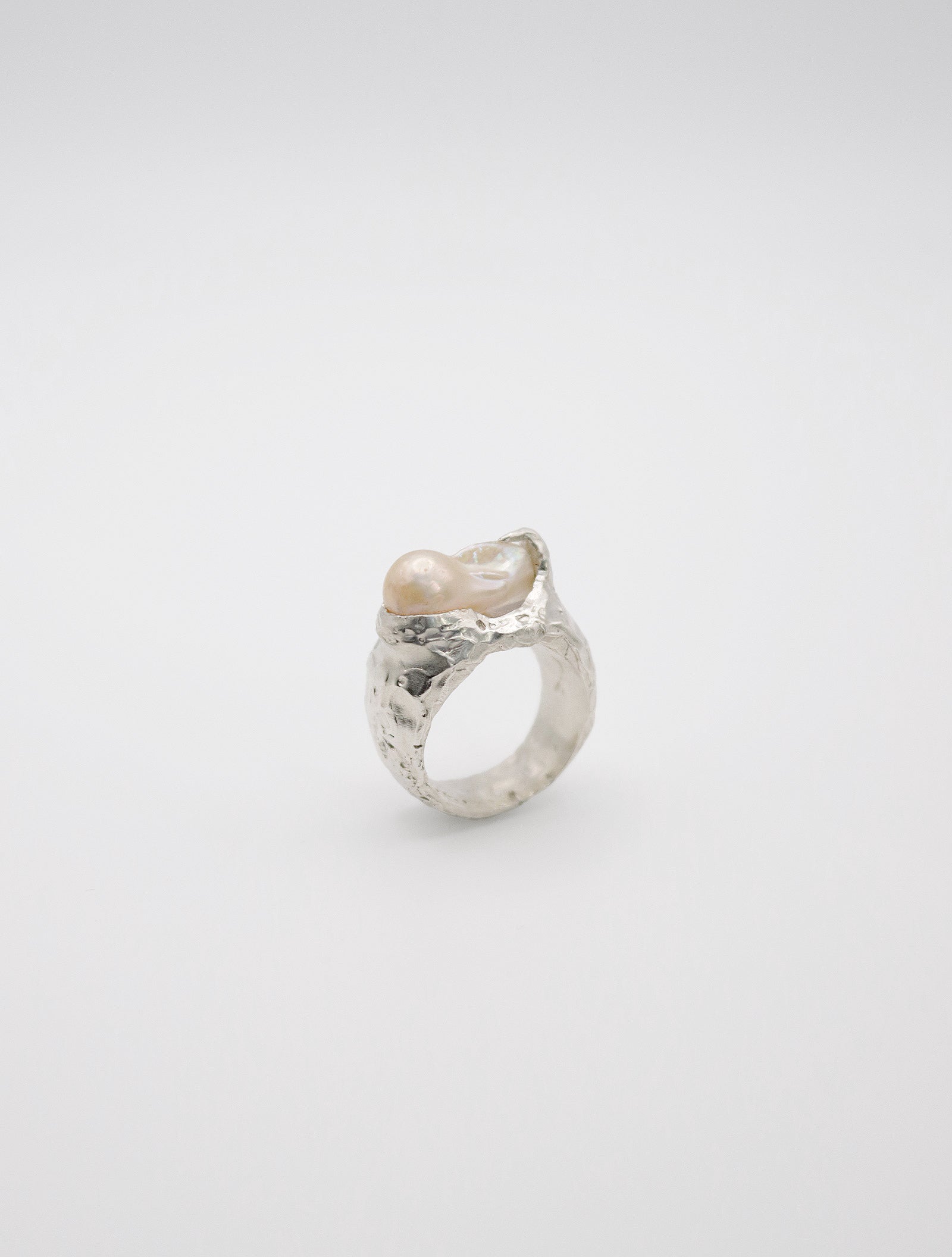 Keshi Pearl Ring