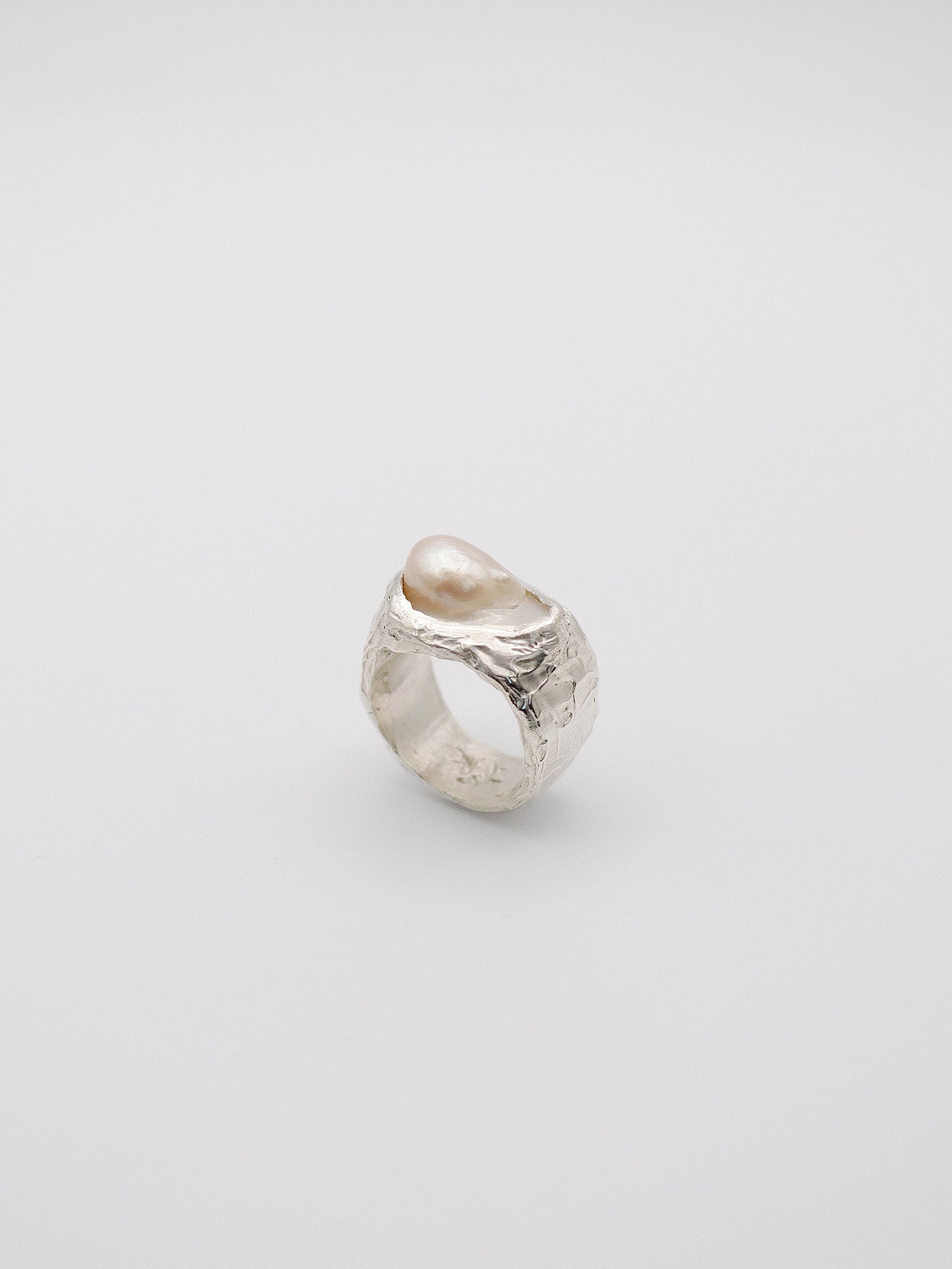 Keshi Pearl Ring